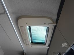 MAN TGX 18.430 / BDF 7.5 m / sleeping cab