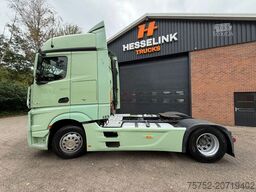 Mercedes-Benz Actros 1842 4X2 Streamspace Side skirts 2x tank...