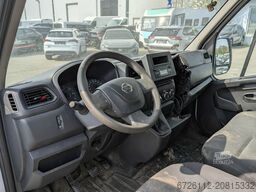 Nissan NV400