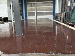 Krone Plattform 7,82m mit Steckrungen mittig