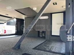 Neoplan Skyliner