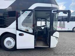 Neoplan Skyliner