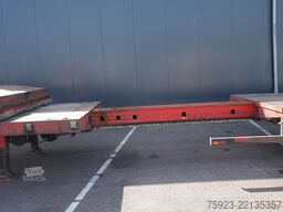 Nooteboom MCO-48-03V 3 axle semi low loader extendable
