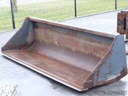 Schäffer 8082 | FORKS | BUCKET | EXTRA FUNCTION