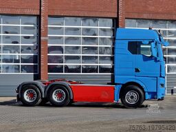 MAN TGX 33.510 6x4 - Facelift - Low km 252Tkm - Nav...