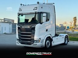 SCANIA 590S V8