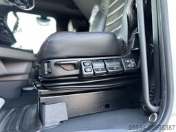 SCANIA 590S V8
