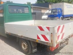 MERCEDES-BENZ Sprinter Pritsche Doka 208 CDI