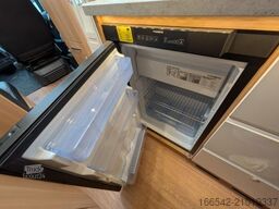 Soma Camp T 650 EB L-Line 140PS/Autom/Solar/SAT/TV/Markise/RFK/Fahrradträger