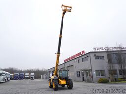 JCB 535-95 / 3.5 T / range 9.5 m / joystick