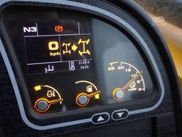 JCB 535-95 / 3.5 T / range 9.5 m / joystick