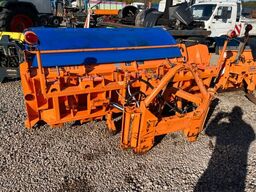  mehrere Schneepflüge Schmidt, Küpper Weisser
