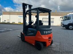 Toyota 9FBMK30T / Duplex: 3.90m / nur 317h! / SS