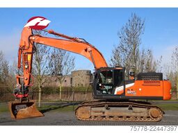 Hitachi ZX300 LC-7 | ROTOTILT | BUCKET