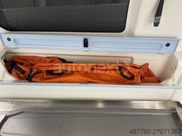 FORD Transit Custom Automatik *RTW/KTW* Tragestuhl 33