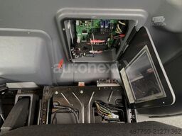 FORD Transit Custom Automatik *RTW/KTW* Tragestuhl 33