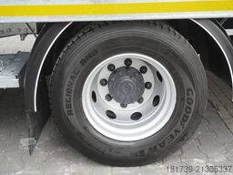 Renault D16 / NEW Tow truck 7.7 m / 170 tho. km