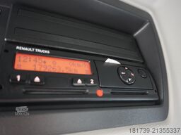 Renault D16 / NEW Tow truck 7.7 m / 170 tho. km