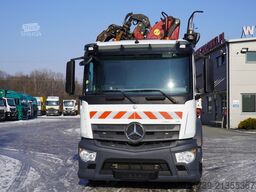 Mercedes-Benz Antos 3240 8×2 / Typhoon L170Z3 crane