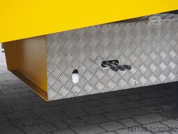 Mercedes-Benz Actros 2543 / NEW tow truck platform