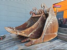 Komatsu PC 240 NLC-8 3 Buckets German Machine!