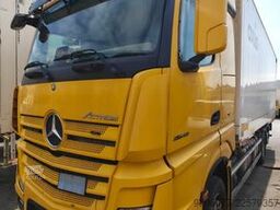 Mercedes-Benz Actros 2543