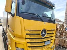 Mercedes-Benz Actros 2543