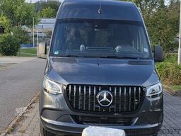 Mercedes-Benz Sprinter Tourer 319 CDI