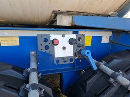 SCHMITZ CARGOBULL Tankcontainer Chassis+Tankcontainer  Schwallwand