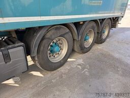 KNAPEN Schubboden 65 cbm, Lift, sauberes Fahrzeug