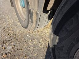 KNAPEN Schubboden 65 cbm, Lift, sauberes Fahrzeug