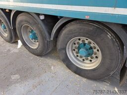 KNAPEN Schubboden 65 cbm, Lift, sauberes Fahrzeug