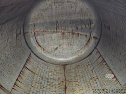 SCHMITZ CARGOBULL Tankchassis mit Tankcontainer, 375.678 Km