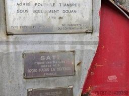 SCHMITZ CARGOBULL Tankchassis mit Tankcontainer, 375.678 Km