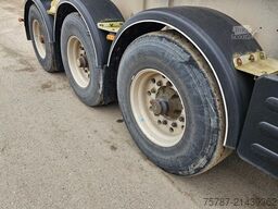 VAN HOOL Tankchassis + Tankcontainer