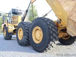 Caterpillar 730 04A | TAILGATE | LOW HO