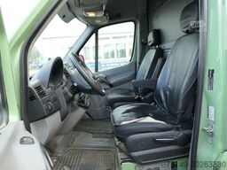 MERCEDES-BENZ 316 CDI Sprinter 4x2, Klima, Bott-Regale, AHK