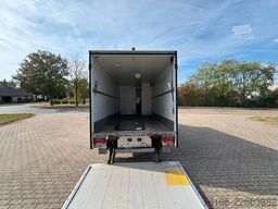 IVECO Daily 70C18 Hi-Matic Koffer mit Ladebordwand