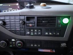 Volvo FH12 With Cormach 135tm Crane Volvo FH12 10x4 With