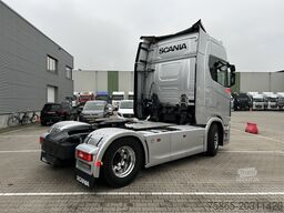 Scania S 520 V8 Highline / Retarder / 920 dkm / 2 Tank...
