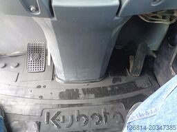 KUBOTA R085 SW + Klappschaufel + Gabeln