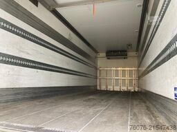 MERCEDES-BENZ 2540 LL 6x2/4 Kühlkoffer 8.2m LBW 2,5t  Carrier