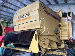 New Holland TX67