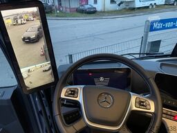 Mercedes-Benz 963-4-D (GigaSpace)