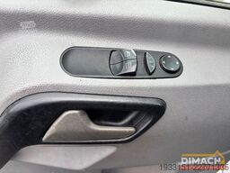 VW CRAFTER Euro 5 - 5 cil 2.5 L diesel - glaswagen...
