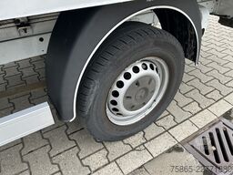 Mercedes-Benz Sprinter 314 CDI / Box / Loadlift 750 kg / Came...
