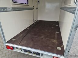 Other Koffer mit Heckklappe Seitenfenster Tür 360x180cm