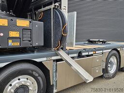 Scania R590 V8 / 8x2 / HMF 9520 + JIB + LIER / TREKKER...