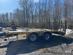 NC machinery trailer with manual loading ramps