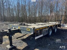 NC machinery trailer with manual loading ramps